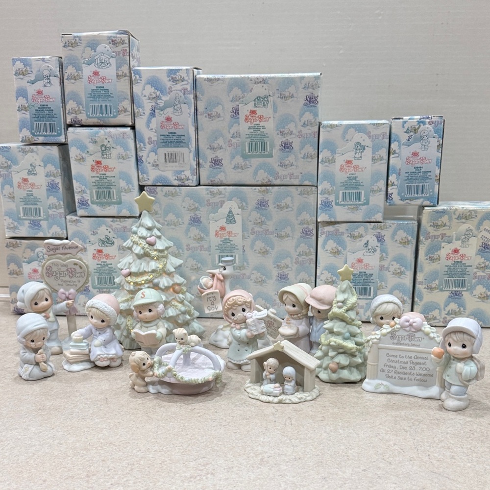 Precious Moments Sugar Town Figurines 13 pc - Picture 2 of 6